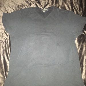 Banana Republic V neck short sleeve T shirt